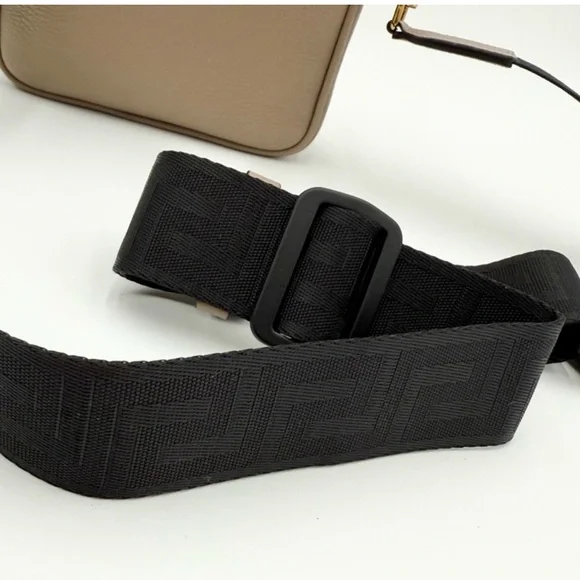 Versace Grained Calfskin Medusa Large Leather Tote w/Pouch Taupe & Black - Picture 6 of 9